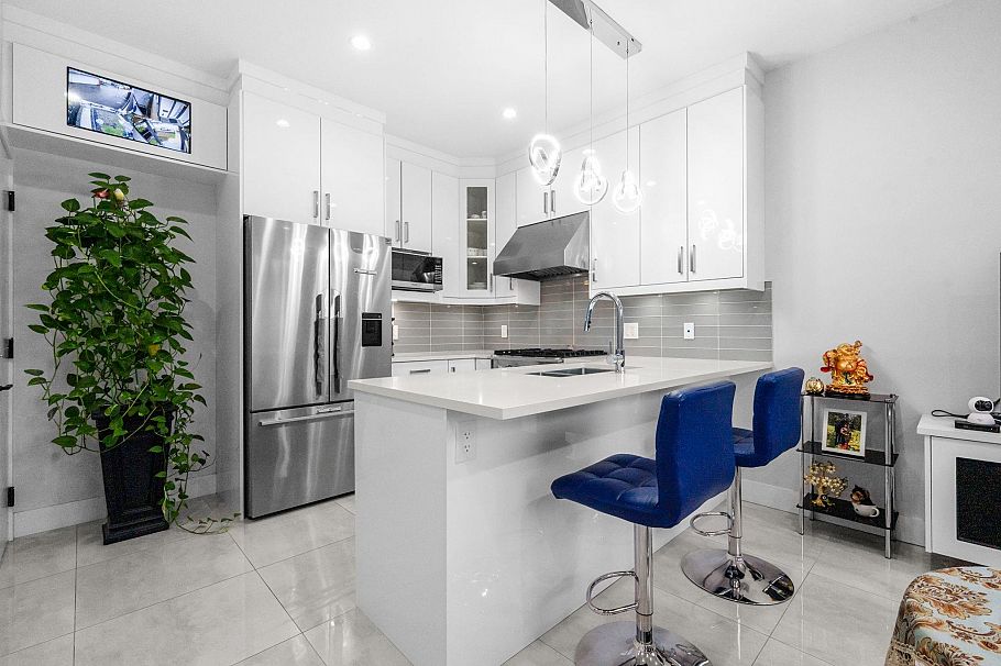 6751 Knight Street Vancouver, BC - 10