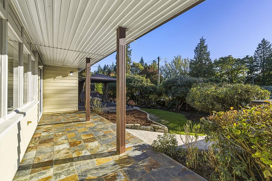 715 Kilkeel Place North Vancouver, BC - 22