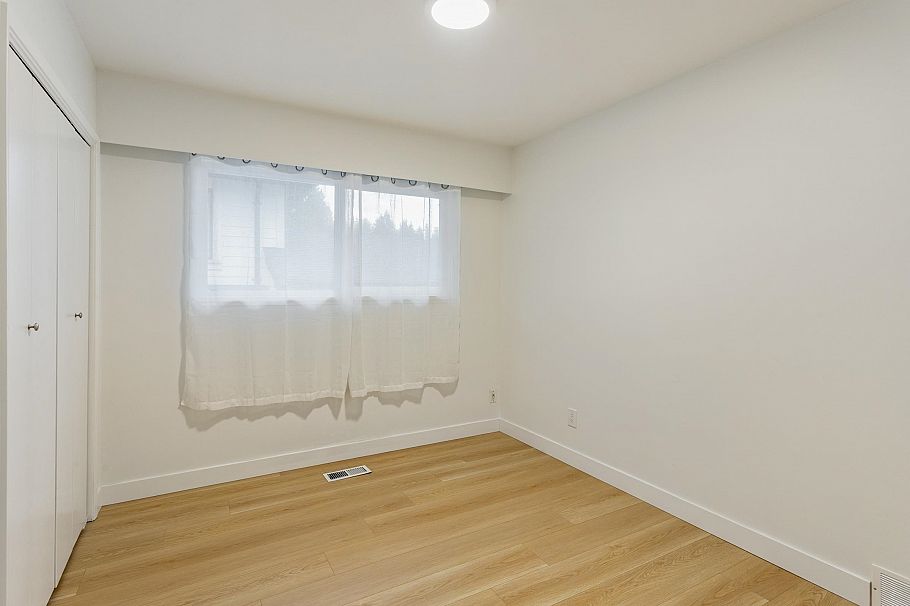 3288 Hoskins Road North Vancouver, BC - 16