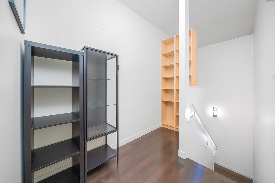 983 Richards Street Vancouver, BC - 20