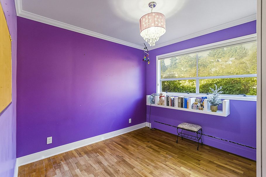 715 Kilkeel Place North Vancouver, BC - 16