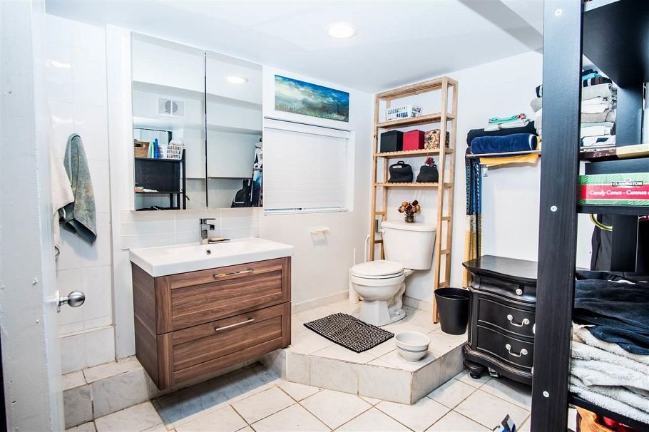 2318 Macdonald Street Vancouver, BC - 35