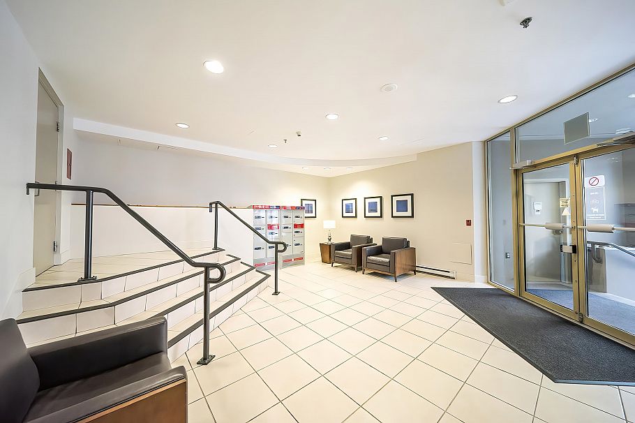 983 Richards Street Vancouver, BC - 24