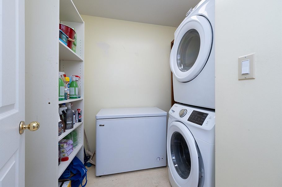 4 260 E 4th Street North Vancouver, BC - 24