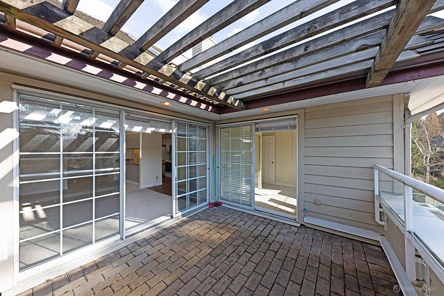 301 3421 Curle Avenue Burnaby, BC - 22