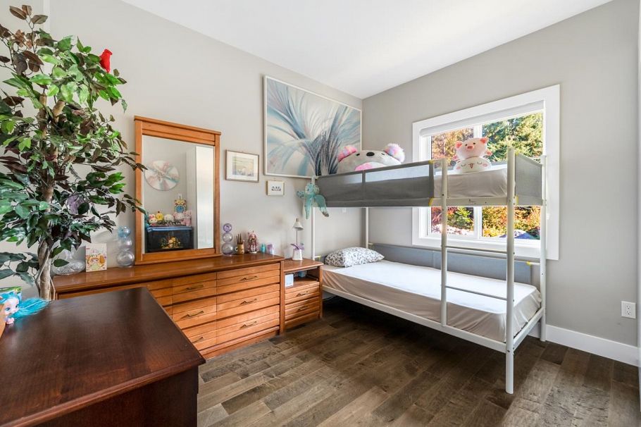 2020 Carson Court North Vancouver, BC - 17