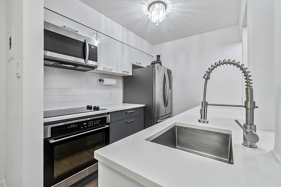 506 2004 Fullerton Avenue North Vancouver, BC - 9