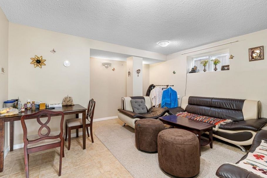 753 E 55th Avenue Vancouver, BC - 34