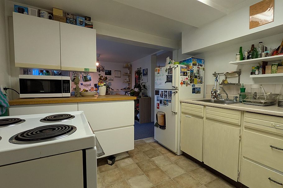 345 W 11th Avenue Vancouver, BC - 17