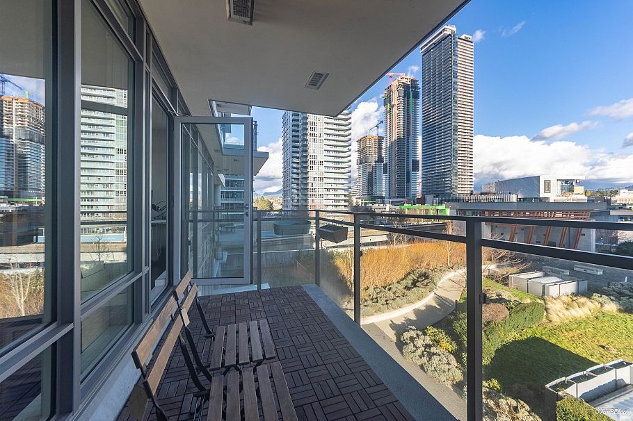 706 2008 Rosser Avenue Burnaby, BC - 10