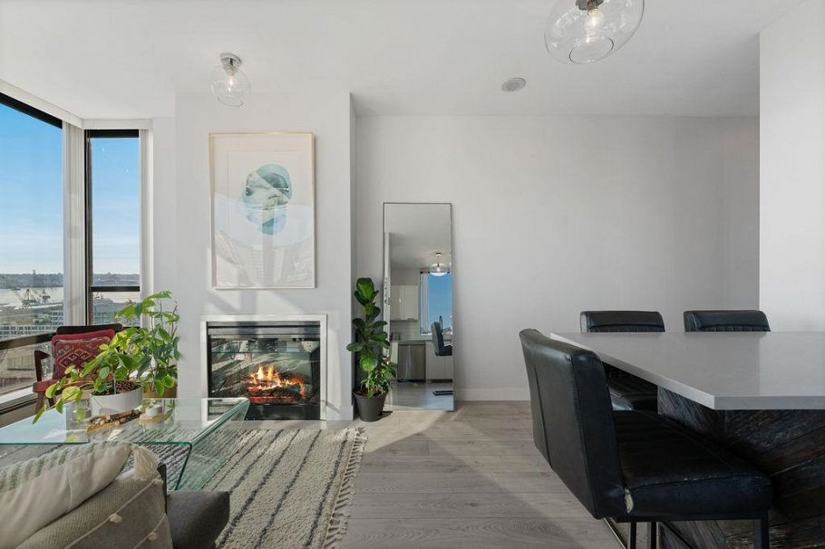 1707 151 W 2nd Street North Vancouver, BC - 18