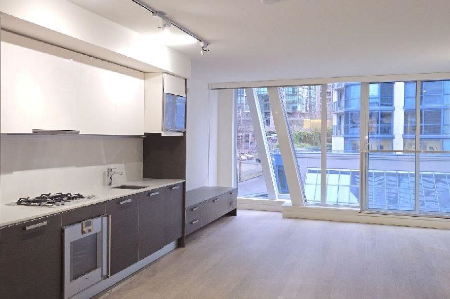 508 1477 W Pender Street Vancouver, BC - 17