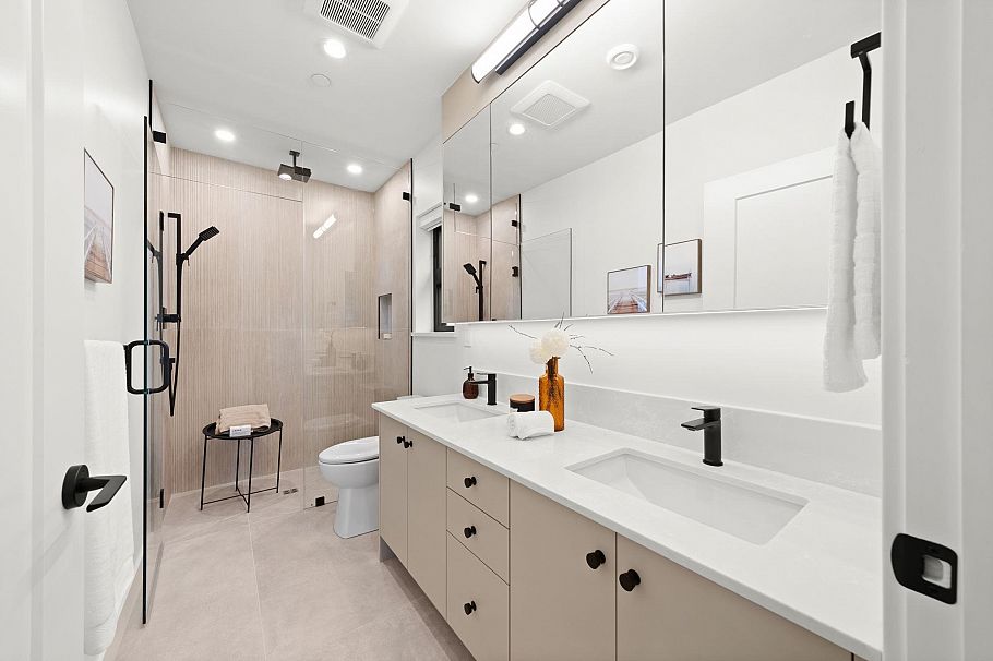 1 2247 Parker Street Vancouver, BC - 21