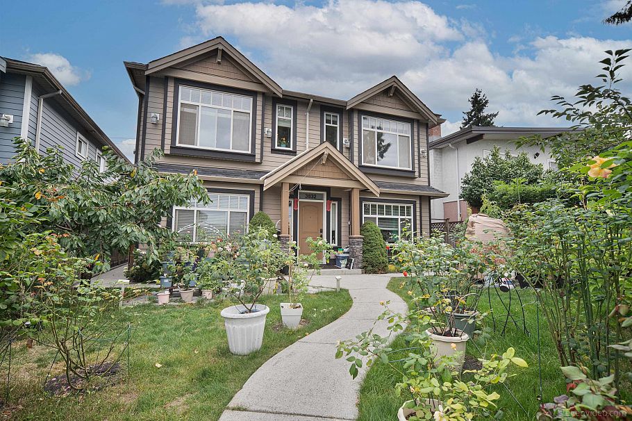 3832 Slocan Street Vancouver, BC - 1