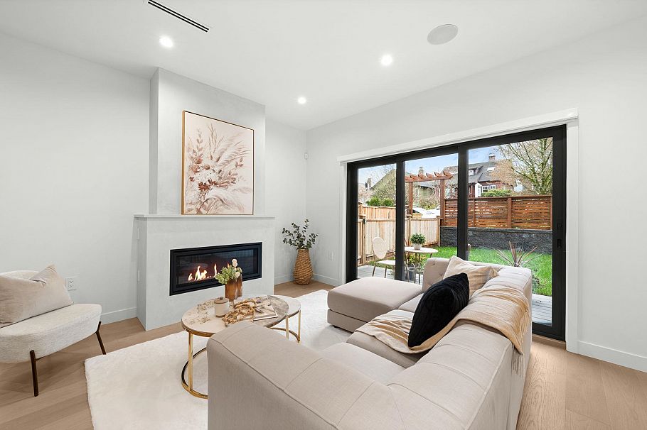 1 2247 Parker Street Vancouver, BC - 5