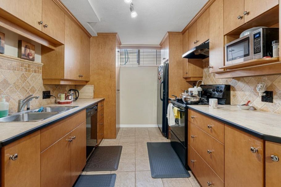 753 E 55th Avenue Vancouver, BC - 36