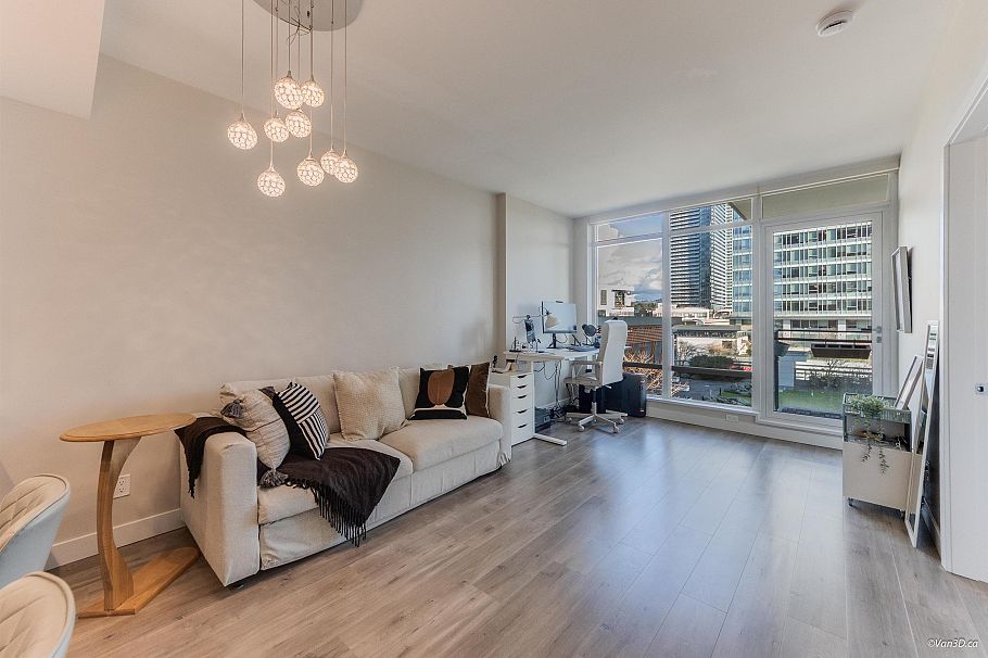 706 2008 Rosser Avenue Burnaby, BC - 1