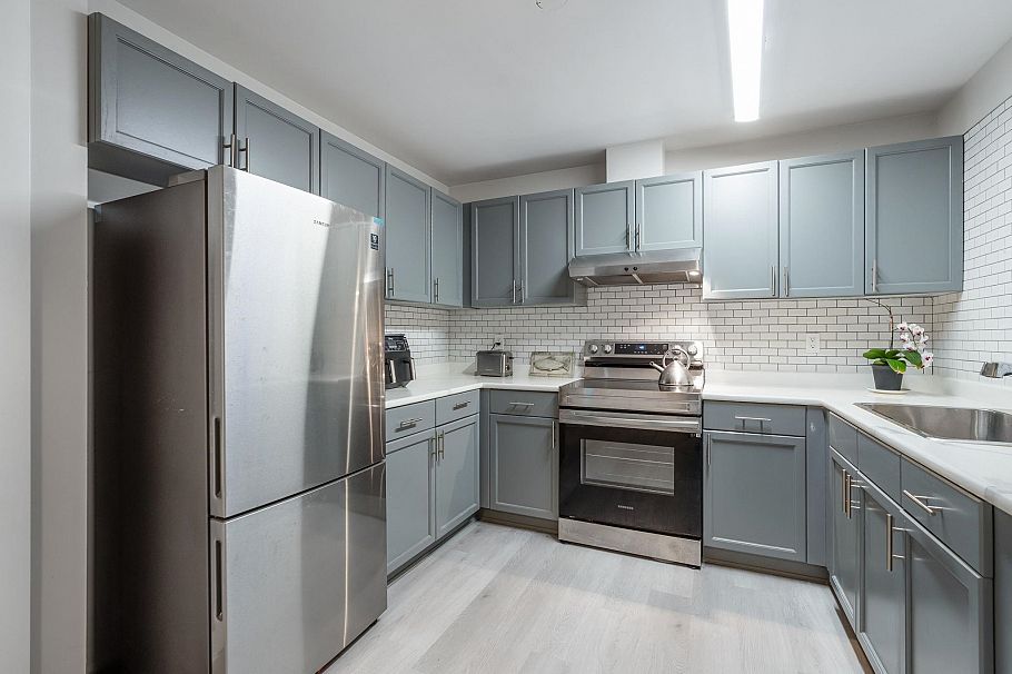 625 Seymour Court North Vancouver, BC - 23