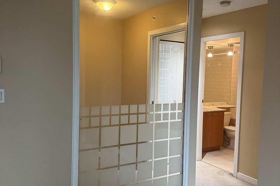 1501 1288 W Georgia Street Vancouver, BC - 13