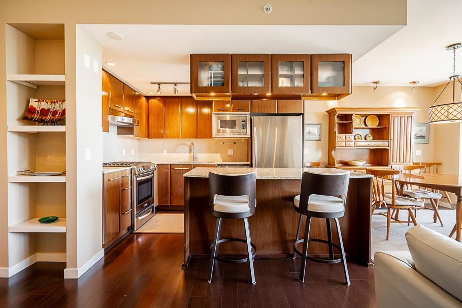 PH3 683 W Victoria Park North Vancouver, BC - 13