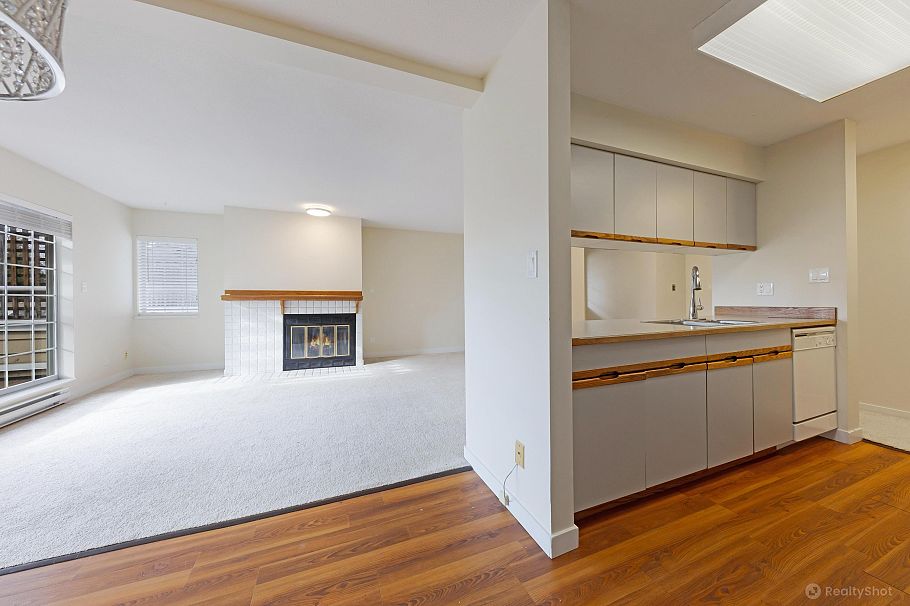 301 3421 Curle Avenue Burnaby, BC - 8