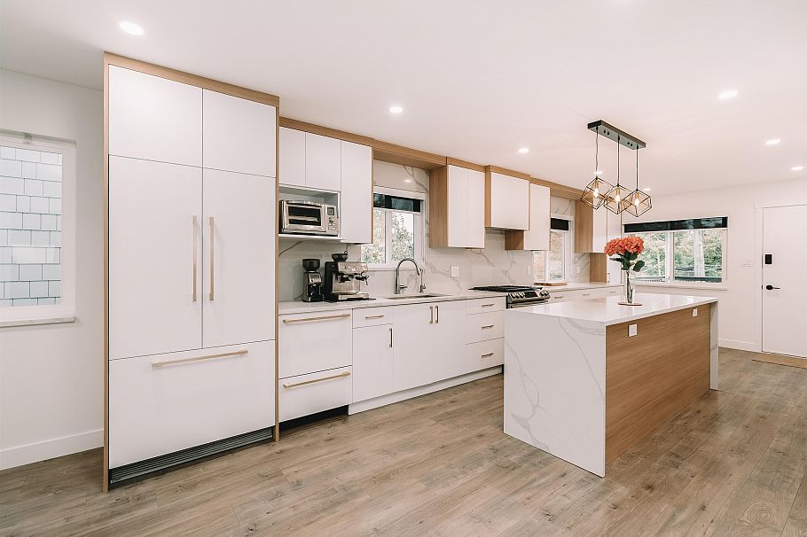 5885 Sherbrooke Street Vancouver, BC - 8