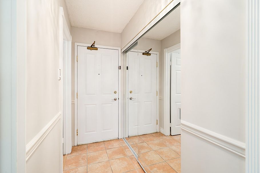 1404 2008 Fullerton Avenue North Vancouver, BC - 16