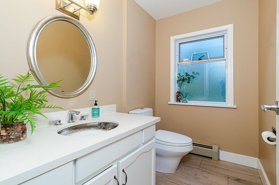 6812 Arbutus Street Vancouver, BC - 16