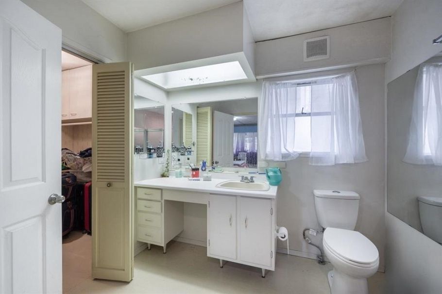 753 E 55th Avenue Vancouver, BC - 23