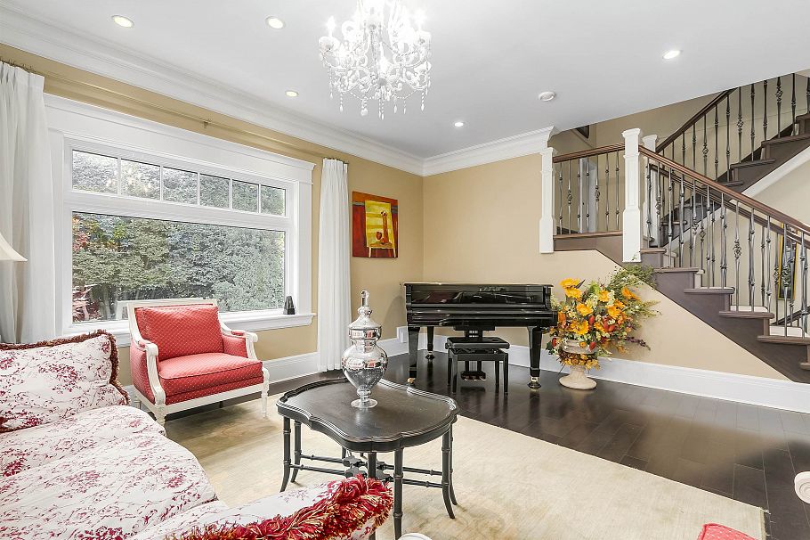 1926 W 17th Avenue Vancouver, BC - 4