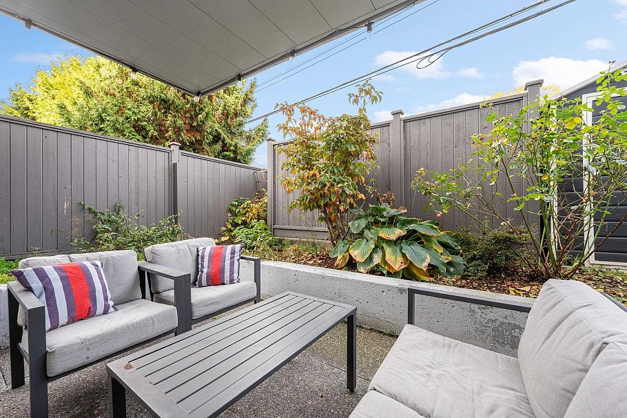 105 2133 Dundas Street Vancouver, BC - 1