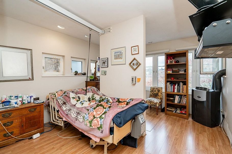 2443 W 47th Avenue Vancouver, BC - 15