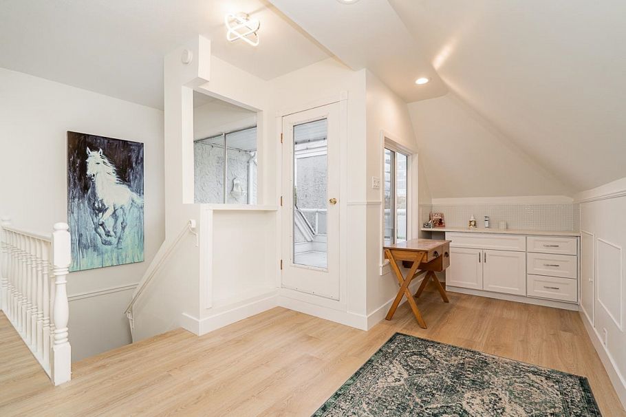 109 216 E 6th Street North Vancouver, BC - 24