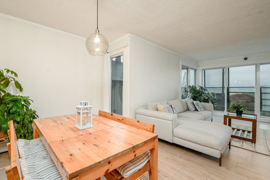 201 2336 Wall Street Vancouver, BC - 5