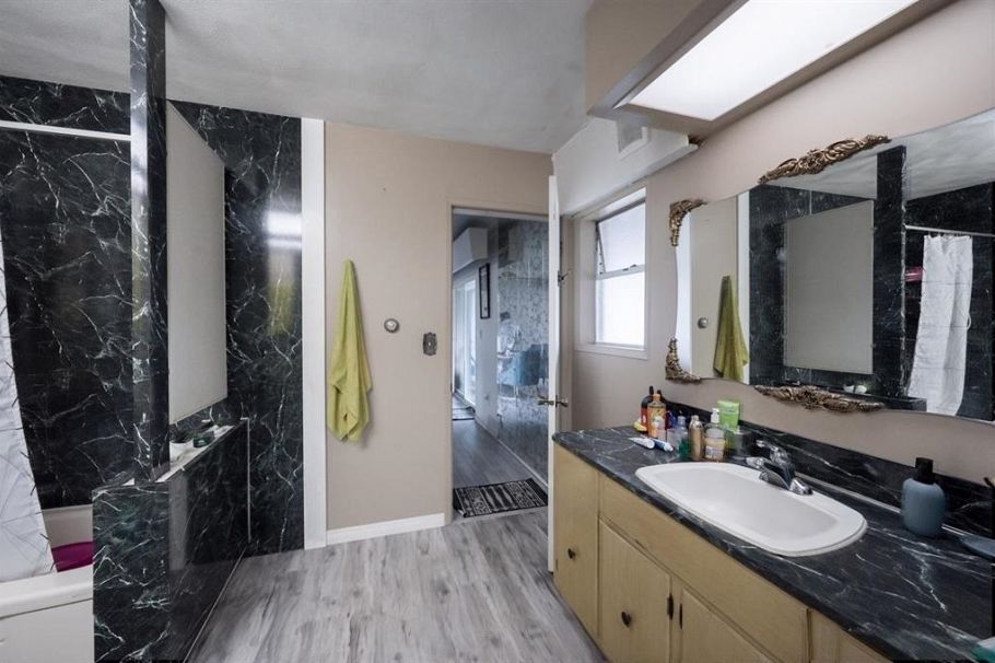 753 E 55th Avenue Vancouver, BC - 27