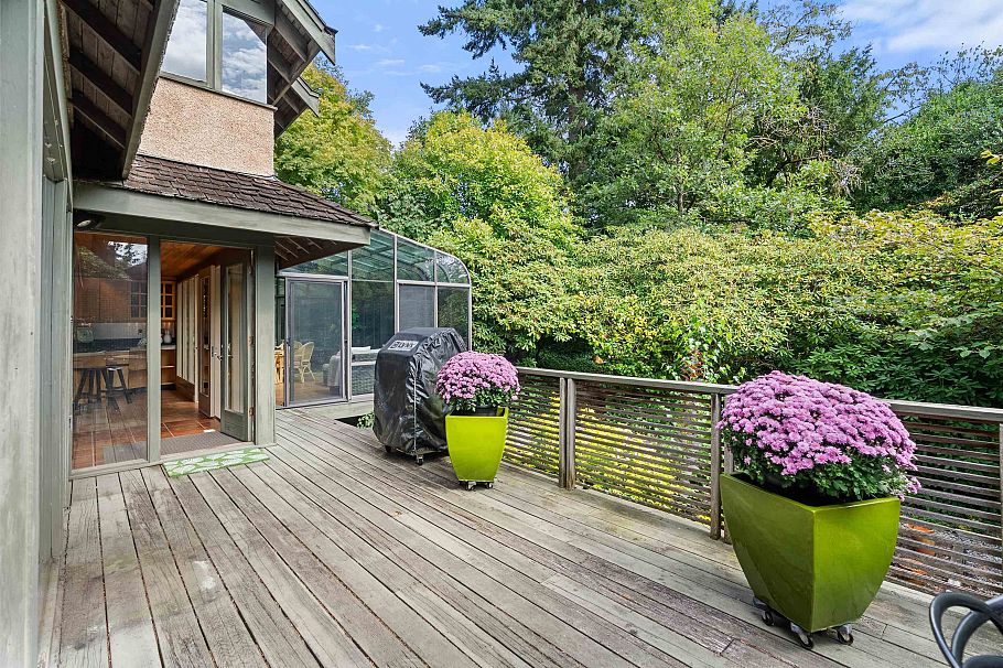 5588 Olympic Street Vancouver, BC - 26