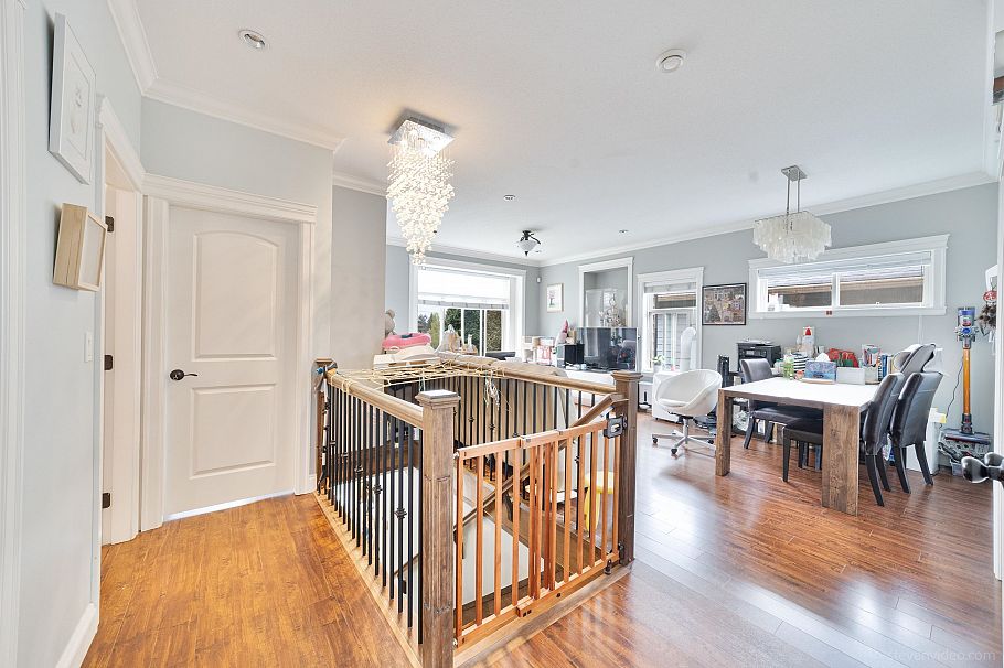 3832 Slocan Street Vancouver, BC - 11