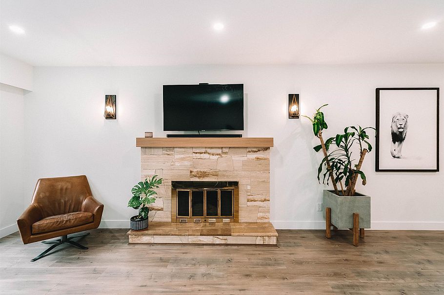 5885 Sherbrooke Street Vancouver, BC - 5