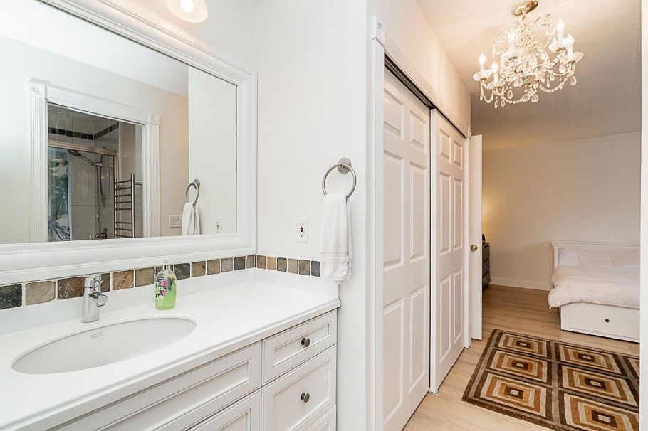 109 216 E 6th Street North Vancouver, BC - 16