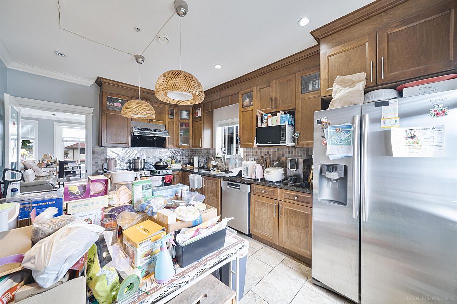 3832 Slocan Street Vancouver, BC - 5