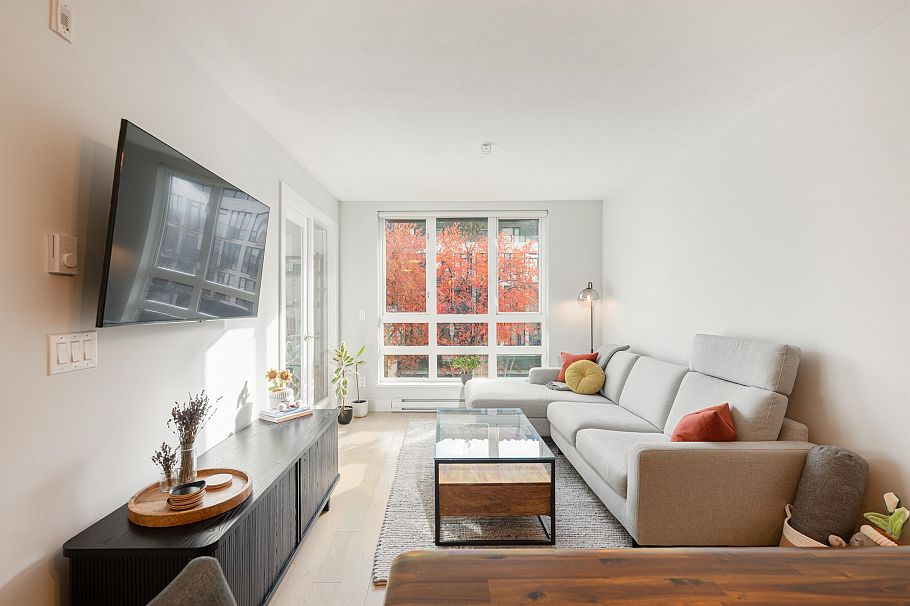 406 2477 Carolina Street Vancouver, BC - 1