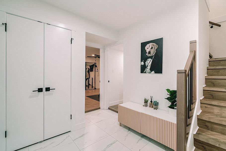 5885 Sherbrooke Street Vancouver, BC - 2