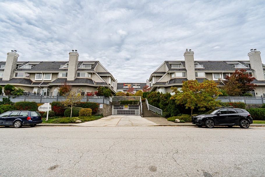 109 216 E 6th Street North Vancouver, BC - 40