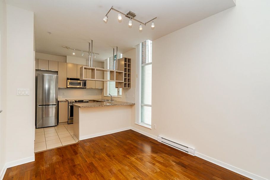 555 Helmcken Street Vancouver, BC - 12