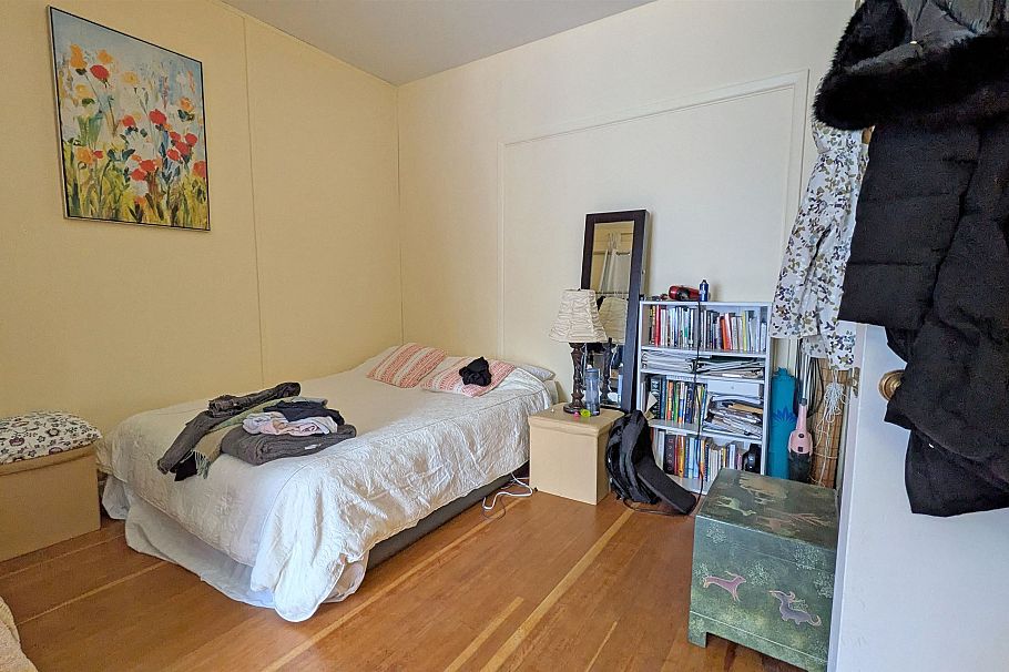 345 W 11th Avenue Vancouver, BC - 3