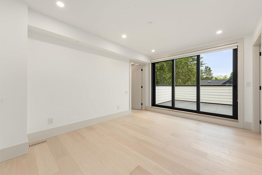 1 365 E 33rd Avenue Vancouver, BC - 29