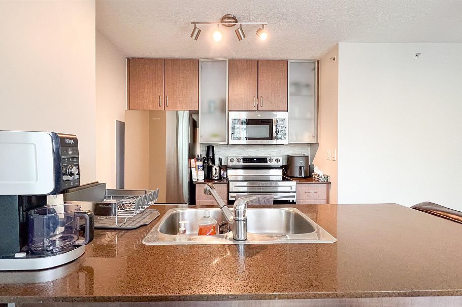 1002 977 Mainland Street Vancouver, BC - 9