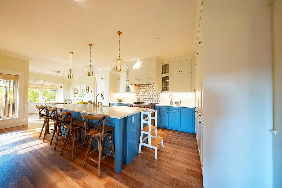 5281 Dunbar Street Vancouver, BC - 2