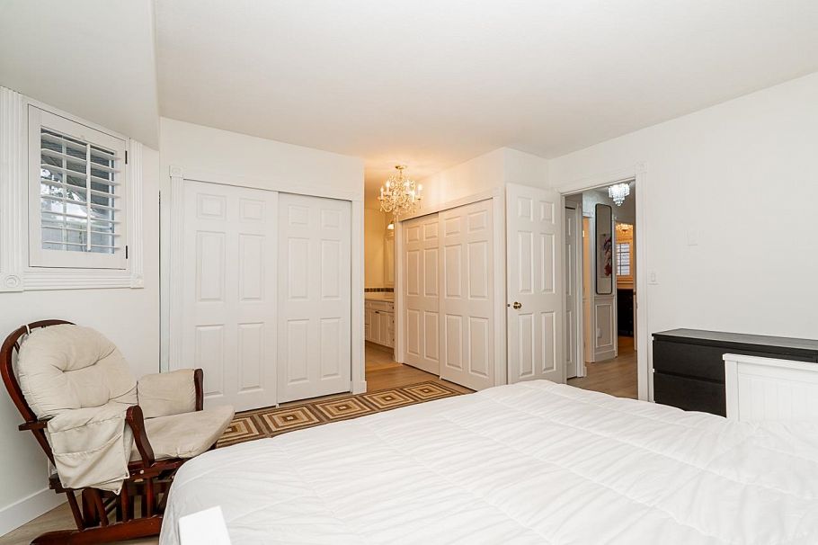 109 216 E 6th Street North Vancouver, BC - 14