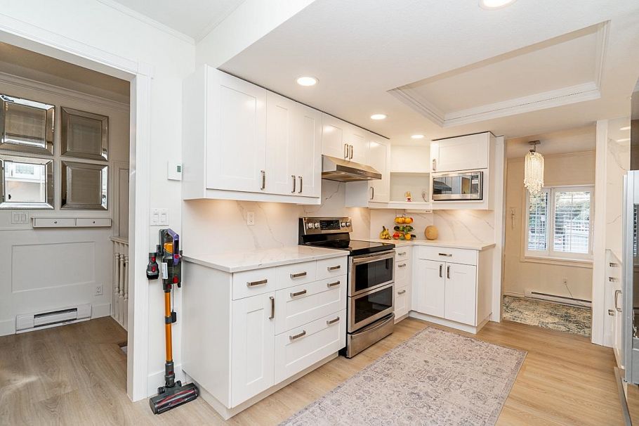 109 216 E 6th Street North Vancouver, BC - 8